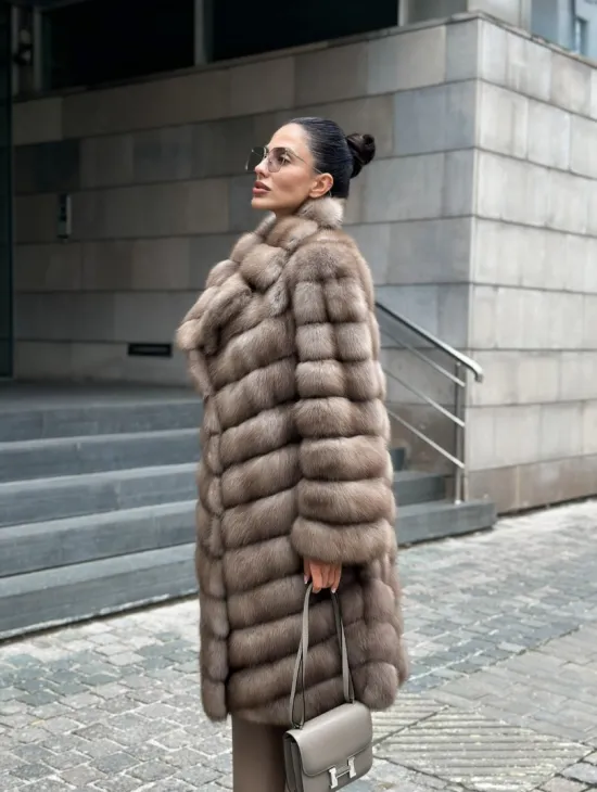 Пальто из меха куницы цвет Tortora - фото 2