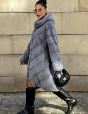 Шуба midi из меха норки с капюшоном, рукава трансформер - фото 11