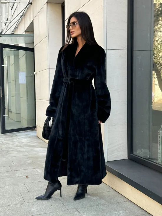 Шуба халат из аукционного меха норки, V-образный воротник с поясом - фото 5