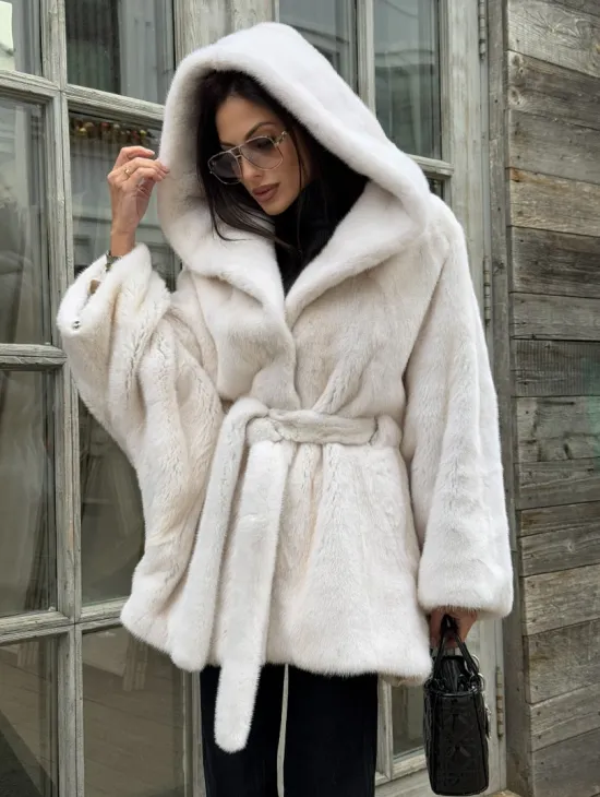 Шуба норковая летучая мышь с капюшоном, мех аукционная норка Palomino - фото 5