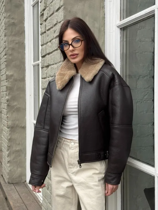 Короткая куртка - дубленка из натуральной овчины кёрли - фото 5