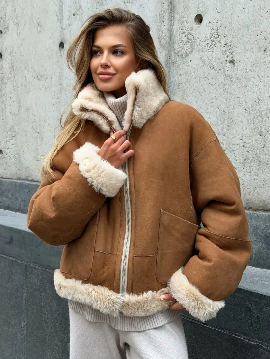 Двухсторонняя короткая дубленка из овчины - фото 0