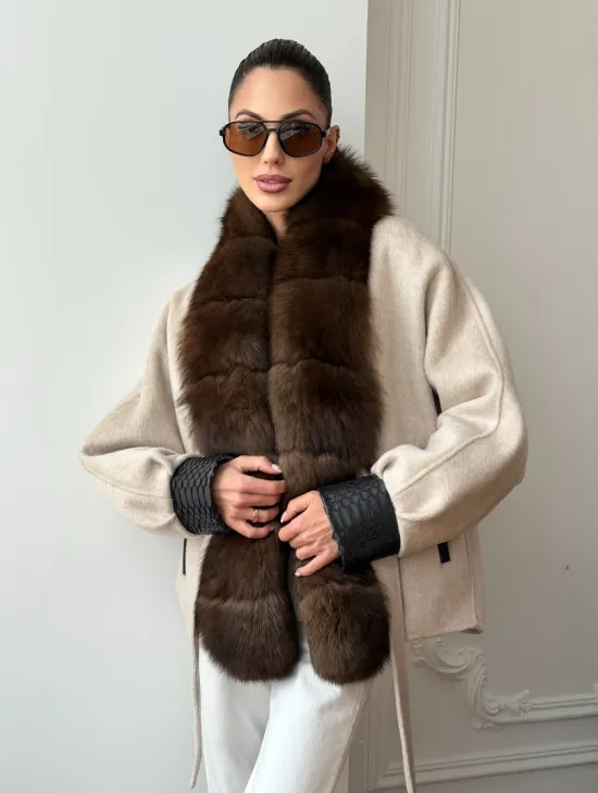 Женское шерстяное полупальто с мехом - фото 12