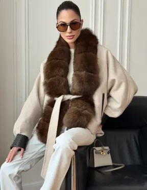 Женское шерстяное полупальто с мехом - фото 6