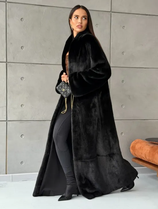 Длинная черная шуба из меха норки Saga furs - фото 5