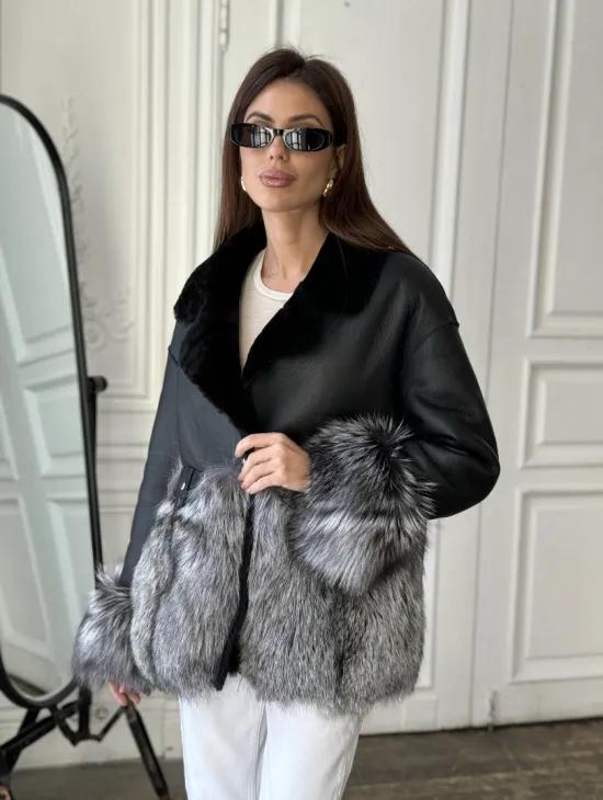 Дубленка с мехом чернобурки - цвет черный - фото 4