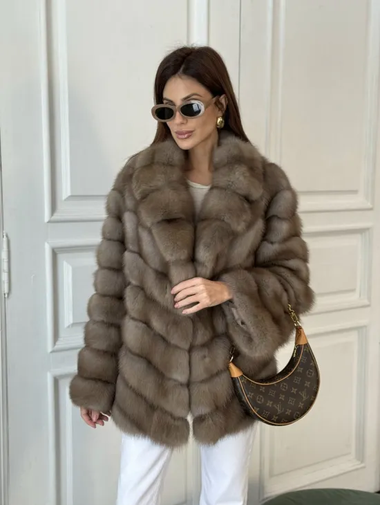 Шуба из куницы воротник английский - фото 4