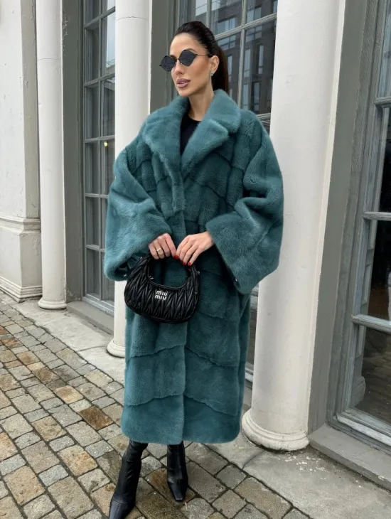 Шуба из меха норки в стиле Oversize - цвет тиффани - фото 0